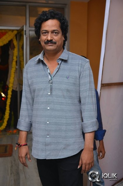 Shatamanam-Bhavati-Movie-Special-Screening-at-Prasad-Labs